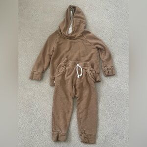 Childhoods Clothing Jogger and Hoodie set in Teddy Bear, 4t